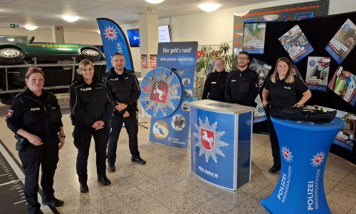Erstmalig hat auch die Polizeiinspektion Salzgitter/Peine/Wolfenbüttel einen Nachwuchsstand betrieben.
