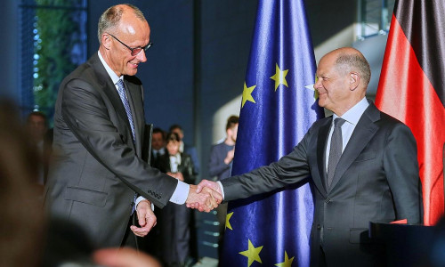 Friedrich Merz und Olaf Scholz (Archiv)