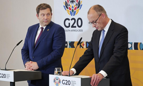 Lars Klingbeil und Friedrich Merz am 23.11.2025