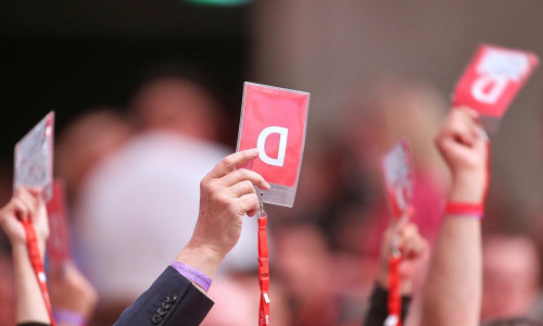 Abstimmung auf SPD-Parteitag (Archiv)