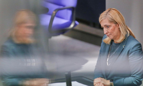 Nina Warken am 27.11.2025