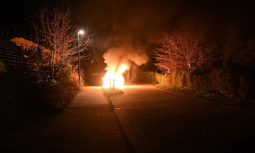 brennender PKW (Archiv)