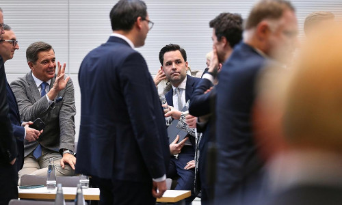 Johannes Winkel und andere Renten-Rebellen am 02.12.2025