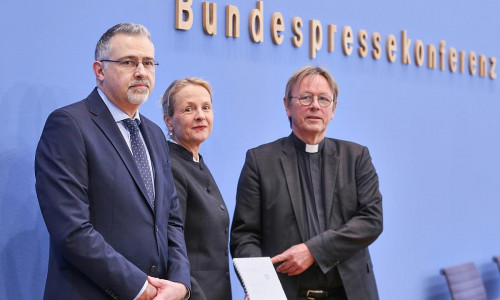 PK Kritische Fragen an die neue strategische Rüstungsexportpolitik der Bundesregierung am 17.12.2025