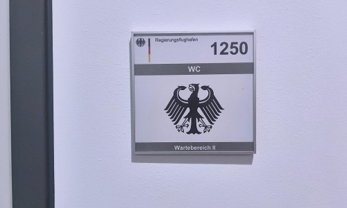 WC im Wartebereich des Regierungsflughafens (Archiv)
