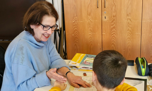 Am 10. Februar haben vier neue Schülerinnen und Schüler der Wilhelm-Raabe-Schule im Lernprojekt im Roncallihaus der St. Petruskirche in Wolfenbüttel begonnen