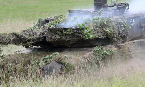 Bundeswehr-Panzer "Leopard 2" (Archiv)