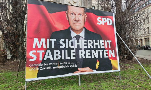 SPD-Wahlplakat mit Olaf Scholz (Archiv)