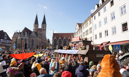 Auch der Schoduvel 2025 wurde wieder von tausenden Menschen bejubelt.