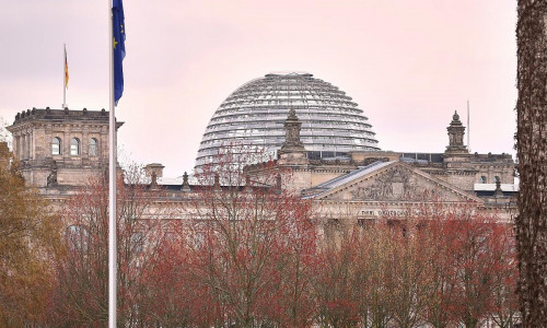 Reichstag mit Kuppel am 12.03.2025