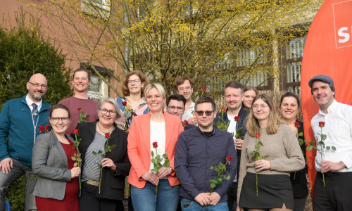 Vordere Reihe von links nach rechts: Lisa Blume, Christina Schlichting, Julia Retzlaff (Vorsitzende), Stefan Hillger (Vorsitzender), Jana Kurz, Robin Koppelmann. Hintere Reihe von links nach rechts: Hans-Peter Richter, Jan-Ole Sterner, Karin Allgeier, Atakan Koctürk, Artur Lichtenwald, Nils Bader, Nele Konnegen, Cornelia Winter.