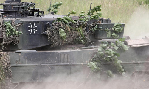 Bundeswehr-Panzer "Leopard 2" (Archiv)