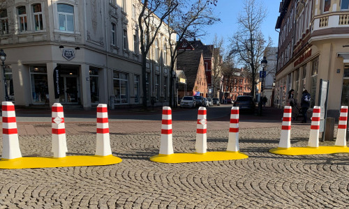 Als Sicherheitsvorkehrung werden beim BRAWO Mobility Spring ’25 in der Innenstadt Schutzsperren aufgestellt. 