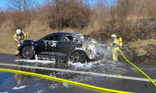 Der Brand wurde aufwendig gelöscht.