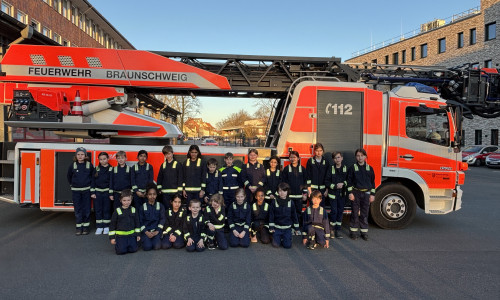 Die Löschlöwen Watenbüttel besuchten die Feuerwehr Braunschweig.