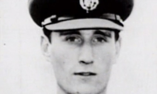 Ein Foto des Piloten Frederick Valentich vom Australian Department of Transport.