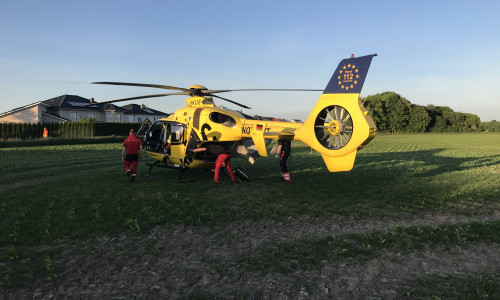 Der Rettungshubschrauber im Einsatz.