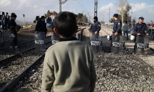 Flüchtlingsjunge in Griechenland (Archiv)