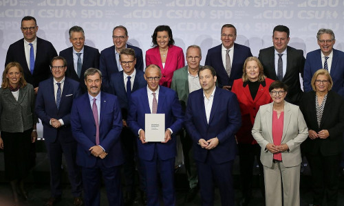 Unterzeichnung Koalitionsvertrag zwischen CDU, CSU und SPD (Archiv)
