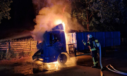 Brandbekämpfung (Foto: Feuerwehr Celle) (Archiv)