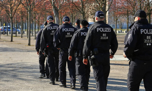 Polizisten (Archiv)