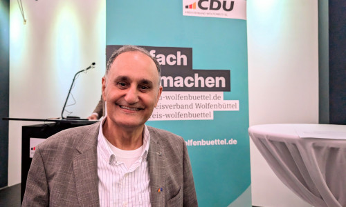 Prof. Dr. Reza Asghari nach seiner Nominierung zum Bundestagskandidaten der CDU im Wahlkreis 49.
