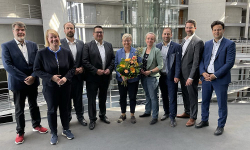 Michael Thews, Wiebke Esdar, Jens Behrens, Ingo Vogel, Frauke Heiligenstadt, Nadine Heselhaus, Johannes Schraps, Dr. Philipp Rottwilm und Parsa Marvi (v. li.).