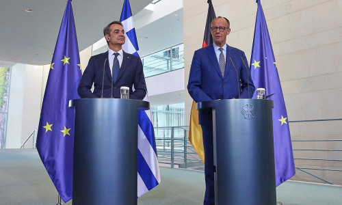 Kyriakos Mitsotakis und Friedrich Merz am 13.05.2025