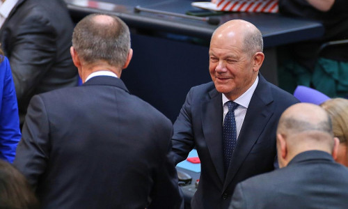 Friedrich Merz und Olaf Scholz (Archiv)