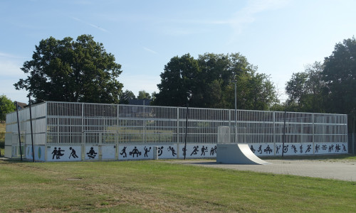 Die Freude über das Minispielfeld in Grasleben wird durch eine drohende Kürzung der Fördersumme getrübt.