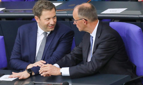 Lars Klingbeil und Friedrich Merz (Archiv)