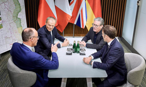 Staats- und Regierungschefs von Deutschland, Polen, UK und Frankreich reisen in die Ukraine am 09.05.2025
