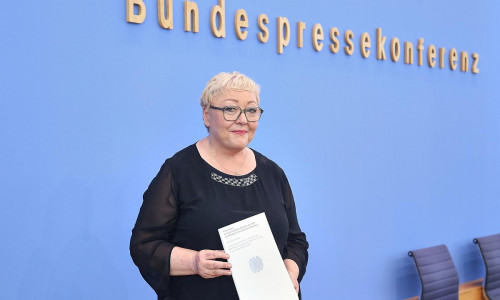 Jahresbericht 2025: 35 Jahre Deutsche Einheit am 17.06.2025