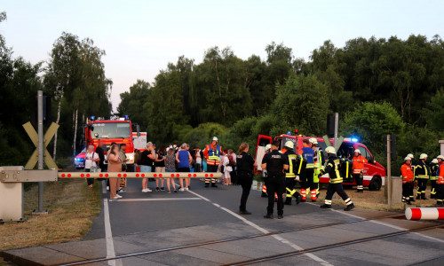 Am Samstag wurde die Feuerwehr auf die Bahnstrecke bei Neudorf-Platendorf gerufen.