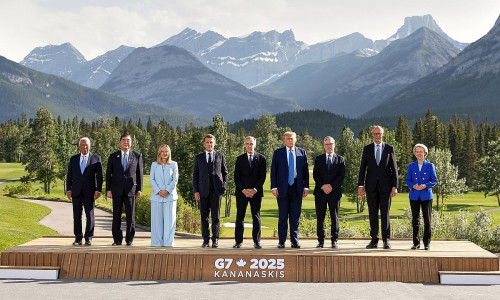 G7-Familienfoto am 16.06.2025