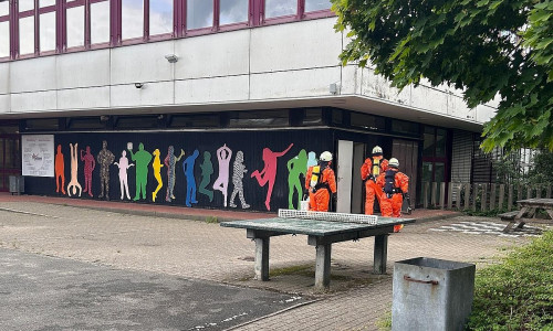Die Feuerwehr an der Einsatzstelle (Archiv)