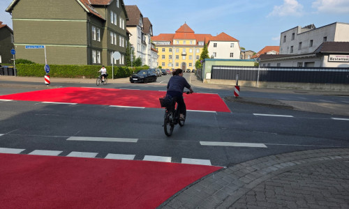 In der Schützenstraße entsteht dieser Tage Wolfenbüttels erste Fahrradzone. Eine Verlängerung Richtung Innenstadt in vom Tisch.