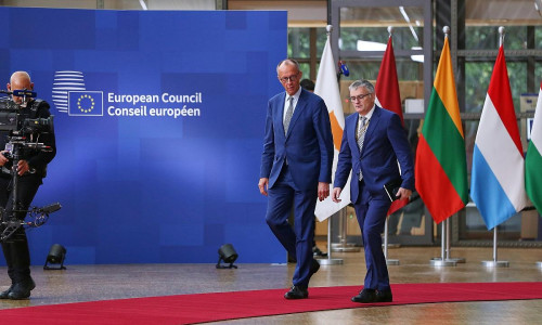 Friedrich Merz und Stefan Kornelius am 26.06.2025