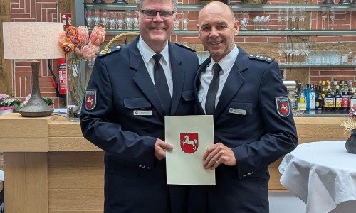 Polizeipräsident Andreas Sagehorn (links) mit Wilfried Grieme (Archiv)