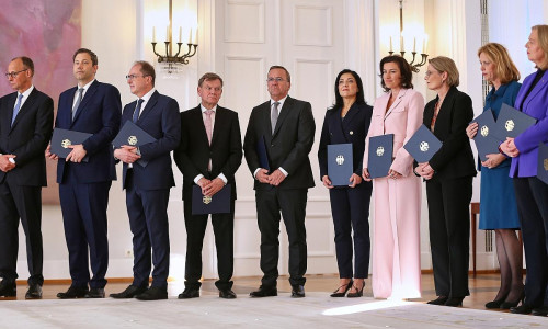 Ernennung der Bundesregierung durch den Bundespräsidenten (Archiv)