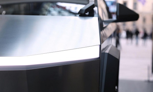 Cybertruck von Tesla (Archiv)