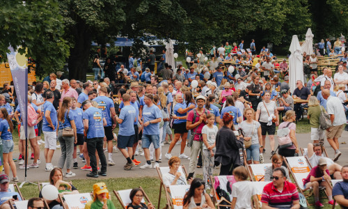 Über 10.000 Teilnehmer und Besucher verwandelten den Braunschweiger Bürgerpark in eine riesige Charity-Arena.