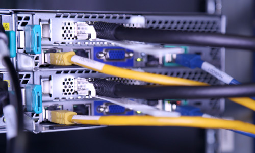Symbolbild: Das Verbundprojekt „Lower Saxony Digital Science Support Space DS3“ stärkt die IT-Infrastruktur für die Forschung – mit zusätzlicher Rechenleistung und neuen Support-Teams.