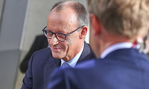 Friedrich Merz und Markus Preiß am 13.07.2025