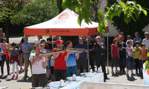 In Wolfenbüttel kann man bald auch im Sommer einen Biathlon erleben.