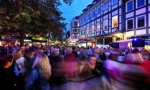 Straßenfestival im Magniviertel: Auch in diesem Jahr lädt das Magnifest vom 5. bis zum 7. September mit buntem Musikprogramm, Streetfood und jeder Menge Unterhaltung für Kinder und Familien nach Braunschweig ein. 
