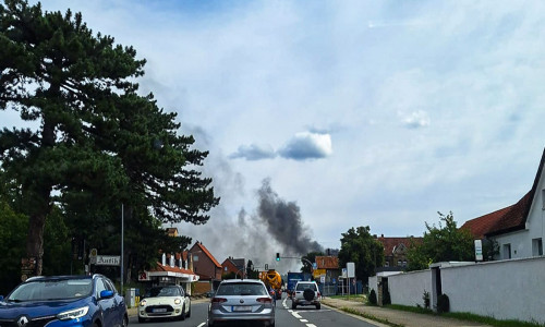 Schon von Weitem war der Rauch zu sehen.