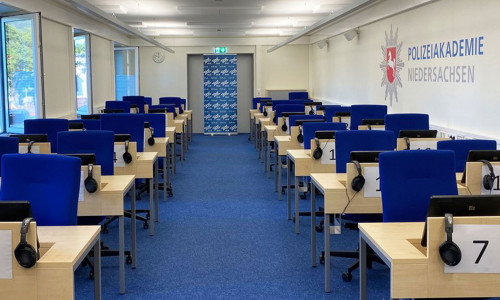 Die bewährten psychologischen und kognitiven DLR-Methoden aus der Personalauswahl für die Hochsicherheitsbereiche Luftfahrt und Raumfahrt wurden für das neue Auswahlverfahren der Polizei adaptiert und weiterentwickelt, um die Qualität und Zukunftsfähigkeit der Polizeiauswahl sicherzustellen.