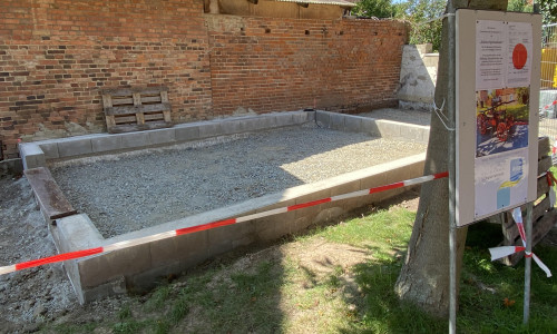 Die Fundamente des Kleinen Spritzenhauses in Werlaburgdorf sind bereits fertig.