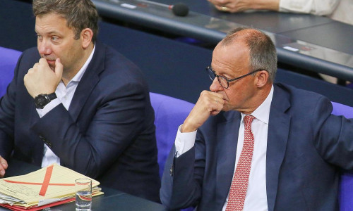 Lars Klingbeil und Friedrich Merz (Archiv)